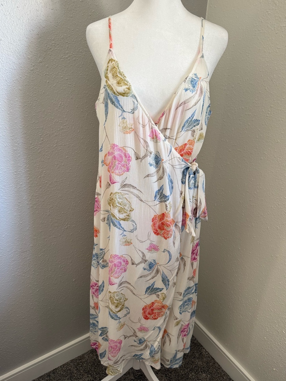 O’Neill White Floral Wrap Maxi Dress Sleeveless Tie Waist Boho Size L